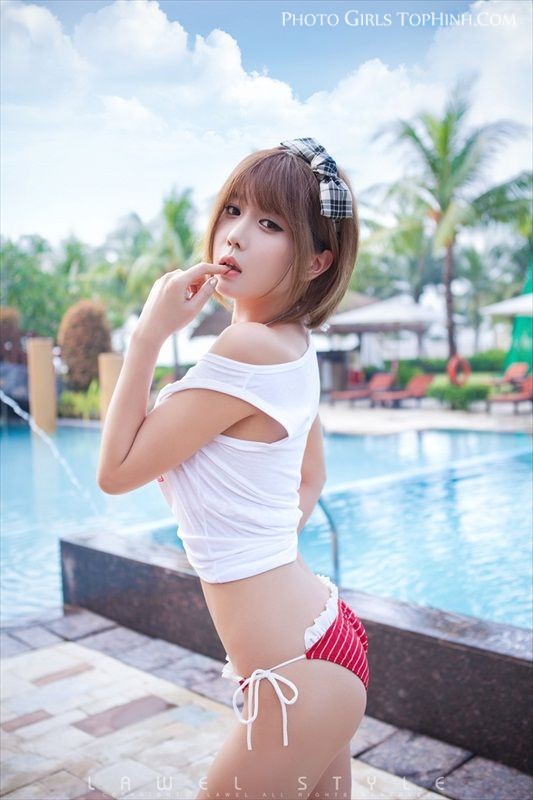 Ảnh girl xinh Hàn Quốc Heo Yoon Mi với Bikini